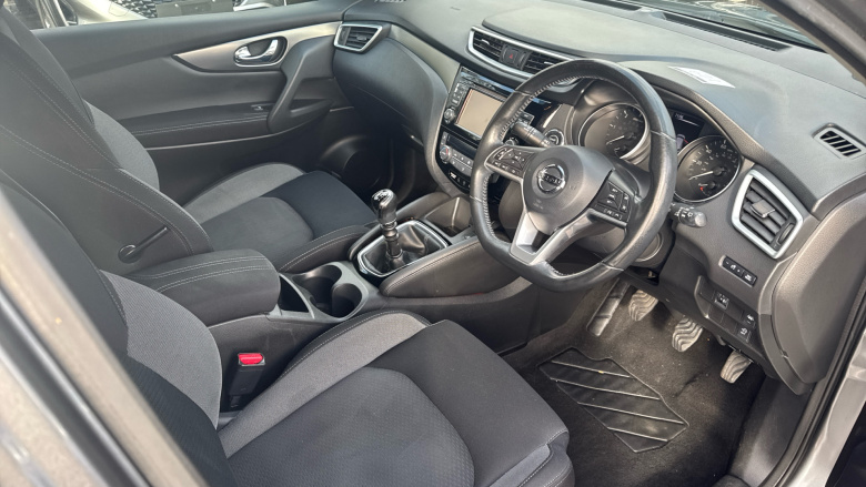 Nissan Qashqai 1.5 dCi N-Connecta 5dr Diesel Hatchback